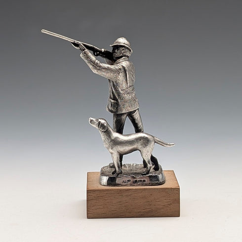 1979 年英國復古純銀獵人微型雕像,72 克,Ammonite Ltd